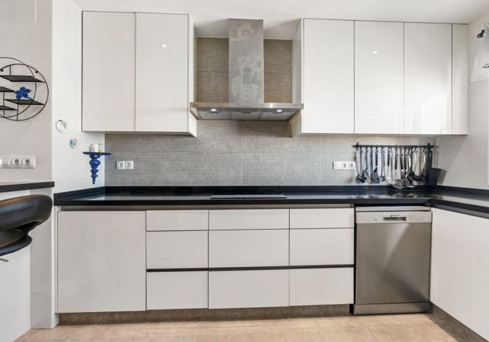 Image No.9-2 Bed Apartment for sale