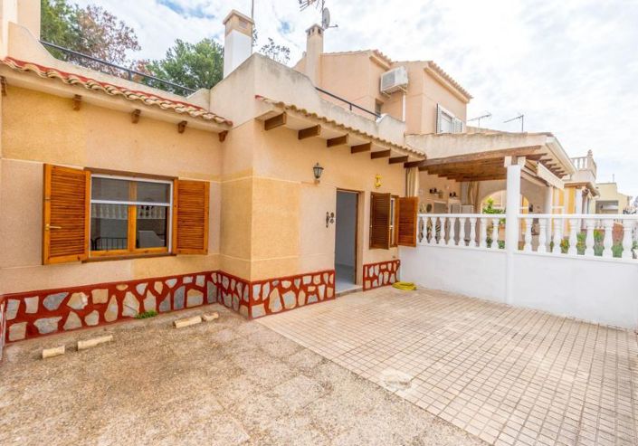 Image No.1-Bungalow de 2 chambres à vendre à Los Altos