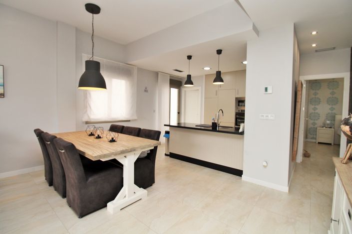 Image No.10-3 Bed Villa for sale