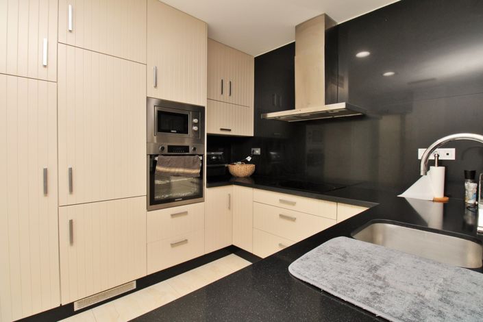 Image No.11-3 Bed Villa for sale