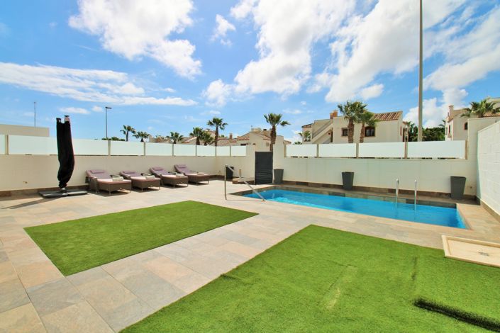 Image No.28-3 Bed Villa for sale