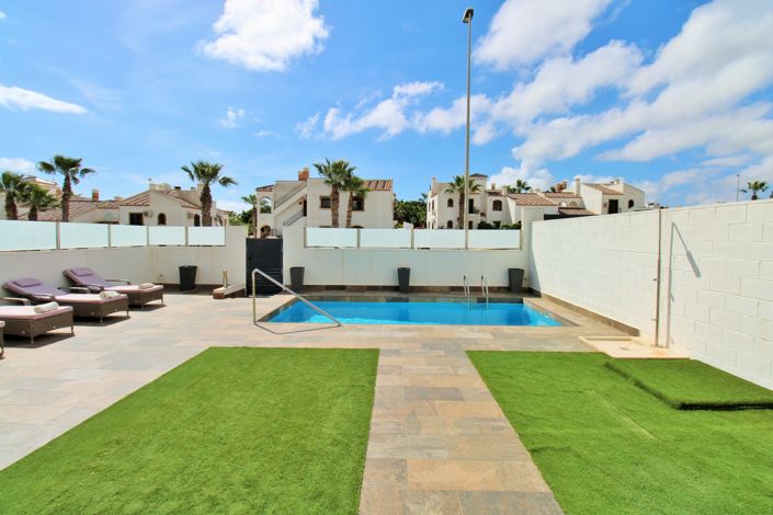 Image No.29-3 Bed Villa for sale