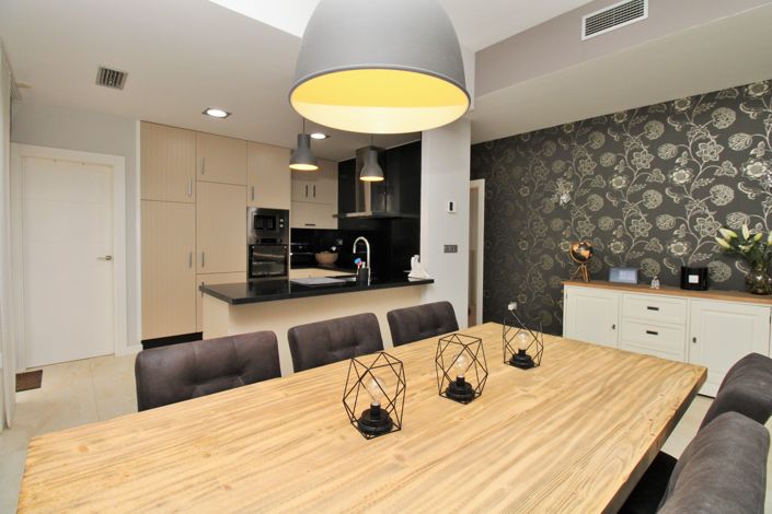 Image No.9-3 Bed Villa for sale