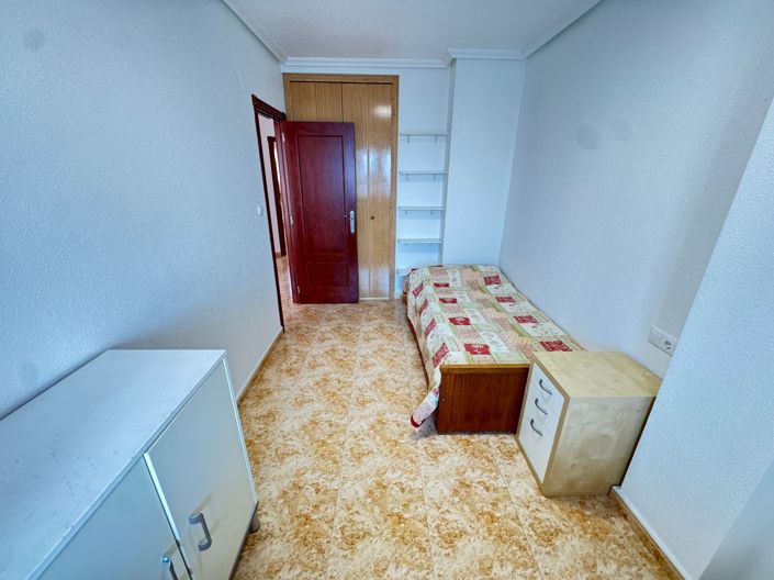 Image No.35-3 Bed Townhouse for sale