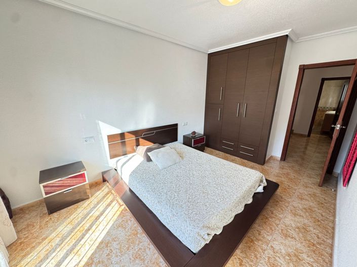 Image No.37-3 Bed Townhouse for sale