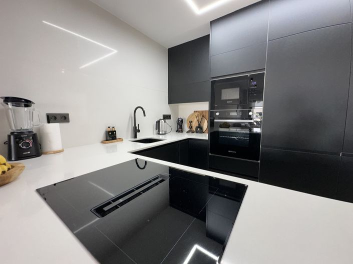 Image No.11-3 Bed Apartment for sale