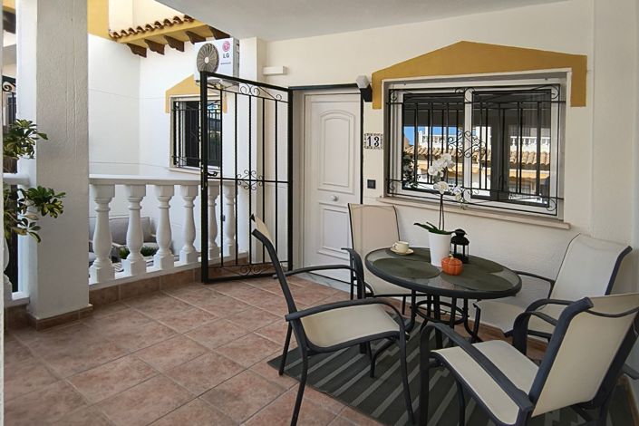 Image No.32-3 Bed Townhouse for sale