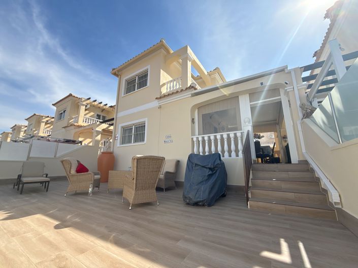 Image No.1-3 Bed Villa for sale