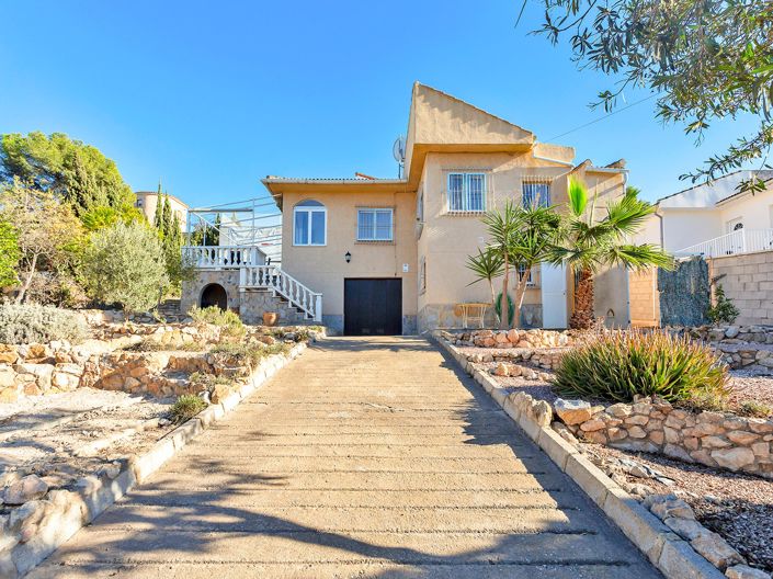 Image No.1-2 Bed Villa for sale