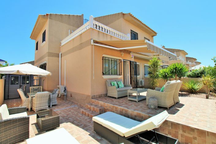 Image No.1-3 Bed Townhouse for sale