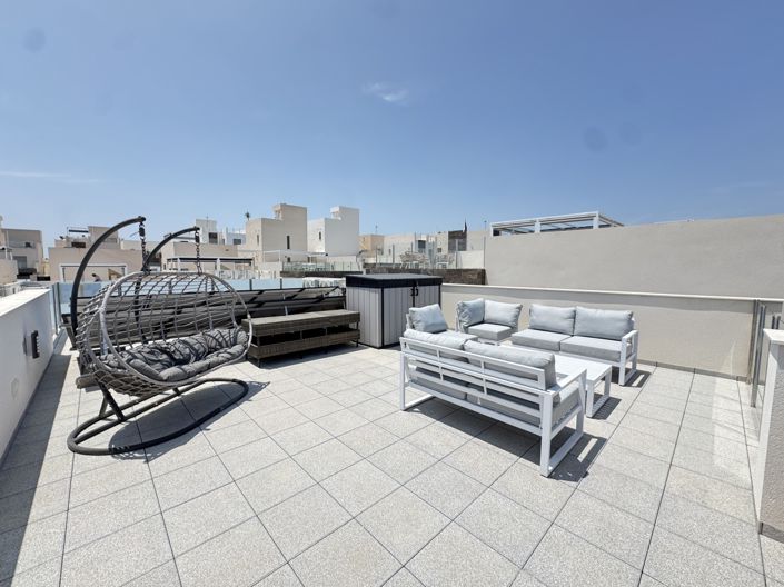 Image No.33-Villa de 4 chambres à vendre à Villamartin