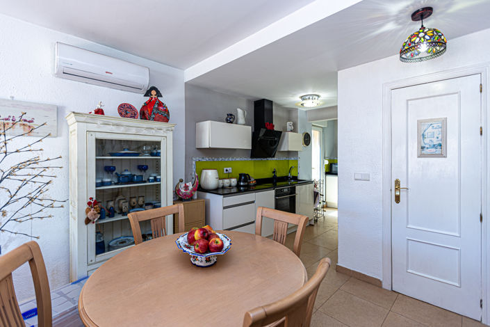 Image No.11-3 Bed Townhouse for sale