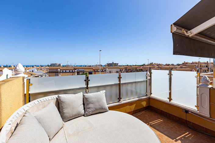 Image No.2-3 Bed Townhouse for sale