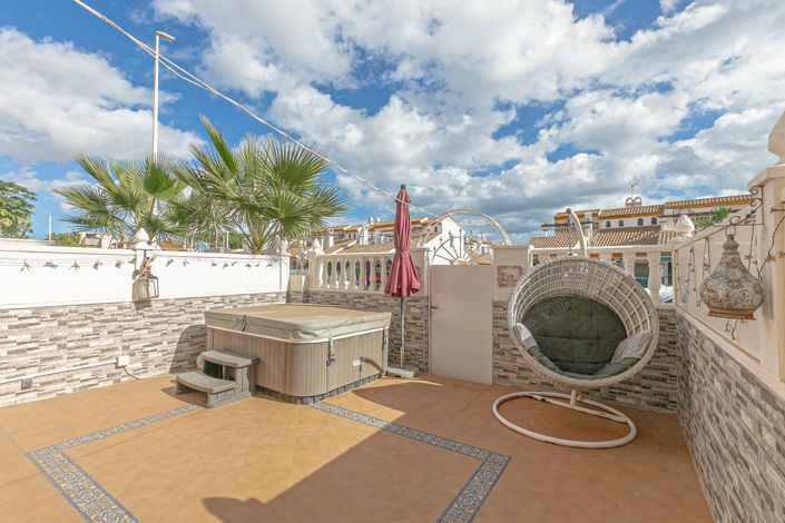 Image No.4-3 Bed Townhouse for sale