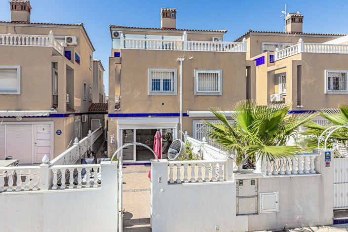 Image No.42-3 Bed Townhouse for sale