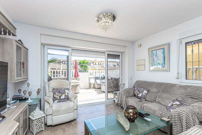 Image No.6-3 Bed Townhouse for sale