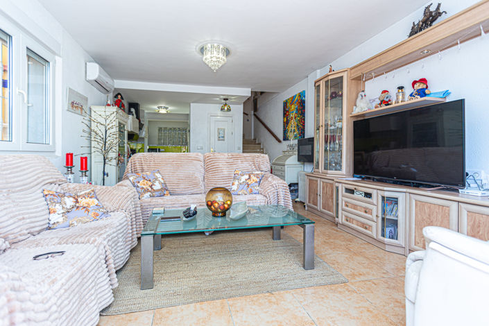 Image No.8-3 Bed Townhouse for sale