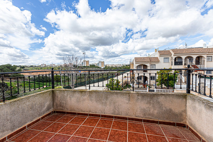 Image No.32-3 Bed Townhouse for sale