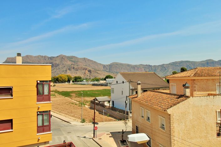 Image No.5-3 Bed Townhouse for sale