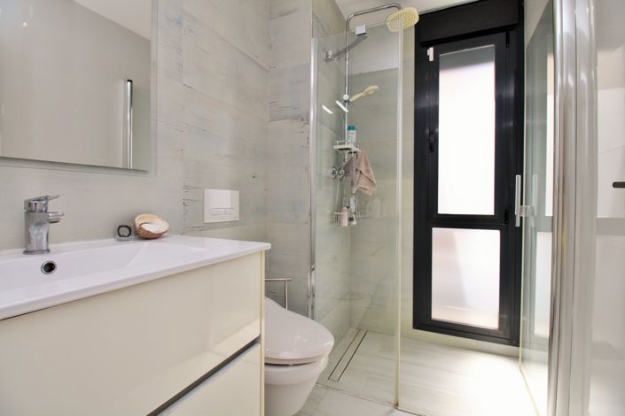 Image No.15-3 Bed Villa for sale