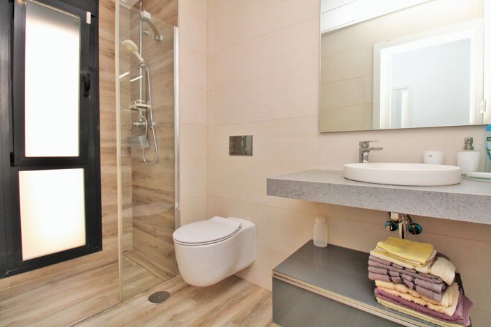 Image No.18-3 Bed Villa for sale