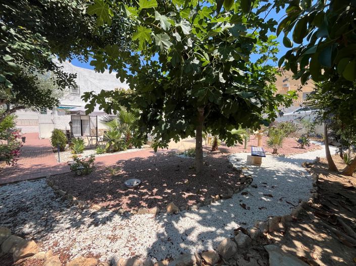 Image No.9-3 Bed Villa for sale