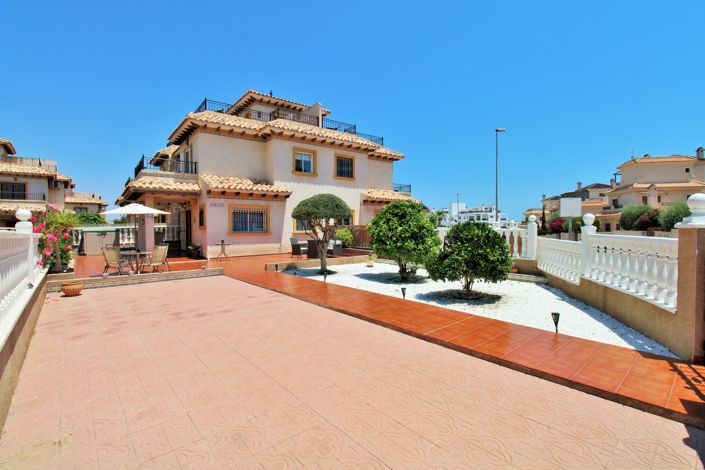 Image No.1-2 Bed Townhouse for sale