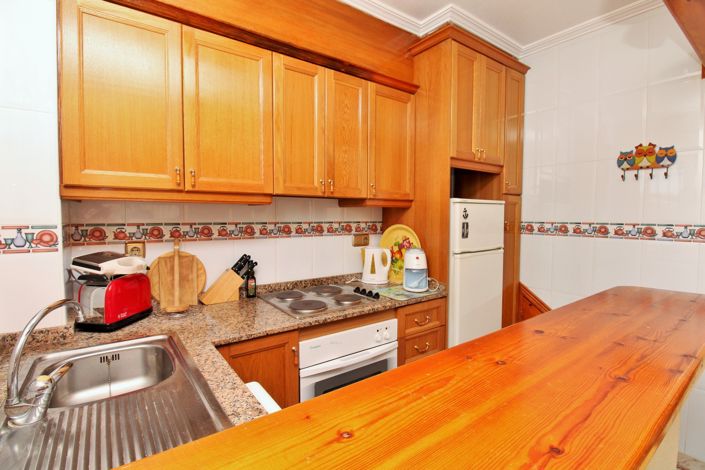 Image No.14-2 Bed Townhouse for sale