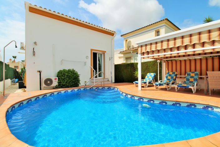 Image No.1-3 Bed Villa for sale