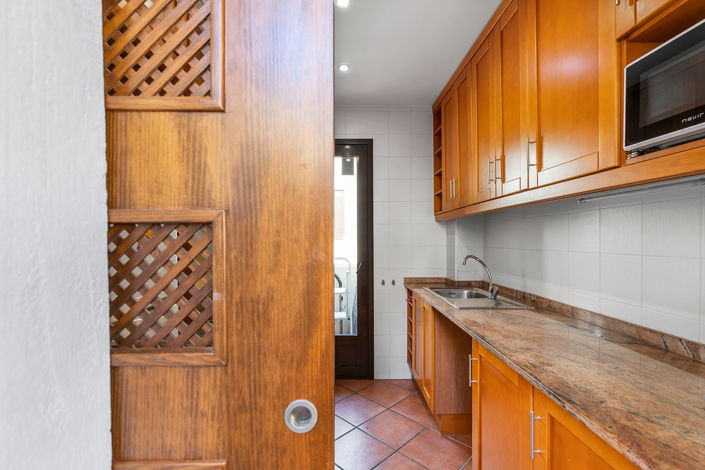 Image No.10-2 Bed Apartment for sale