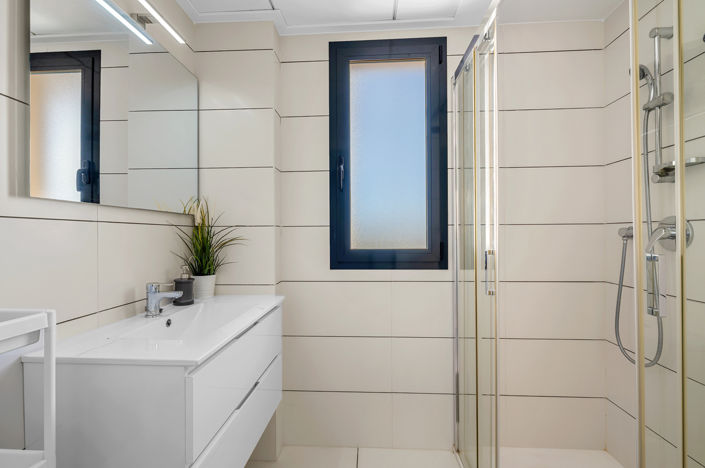 Image No.17-2 Bed Apartment for sale