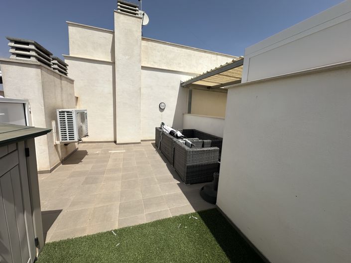 Image No.25-2 Bed Apartment for sale