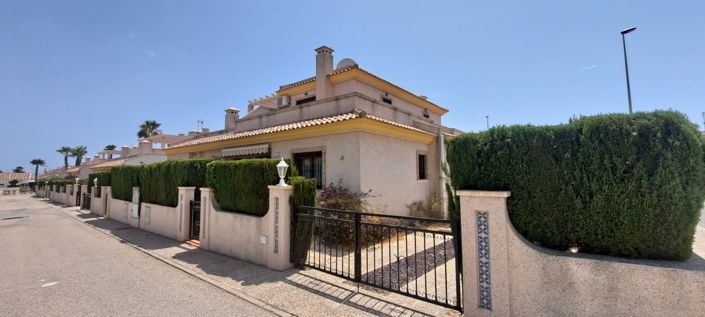 Image No.1-3 Bed Townhouse for sale