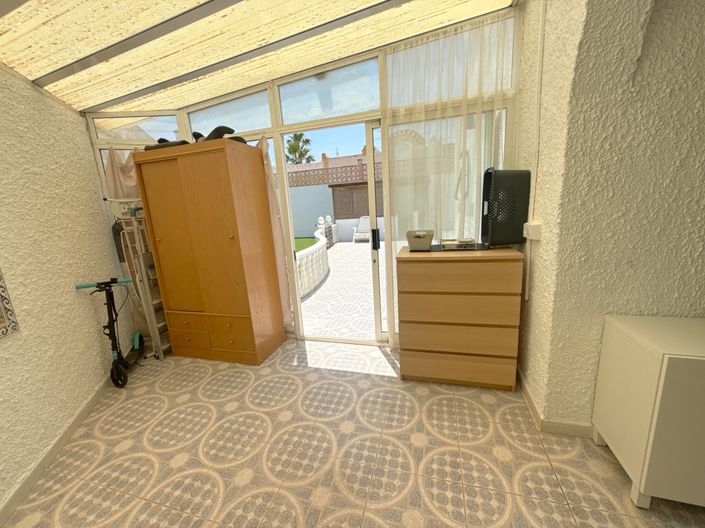Image No.17-2 Bed Bungalow for sale