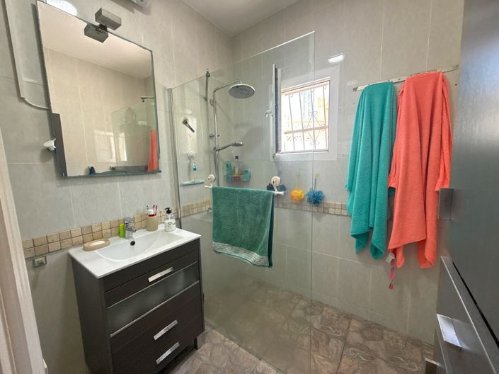 Image No.23-2 Bed Bungalow for sale