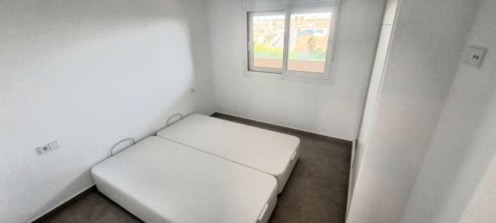 Image No.17-2 Bed Apartment for sale