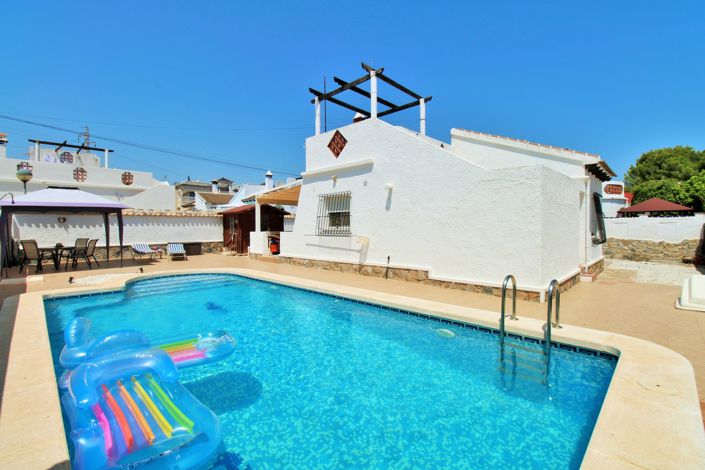 Image No.1-3 Bed Villa for sale