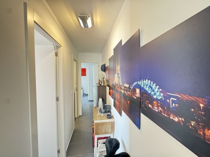 Image No.11-2 Bed Townhouse for sale