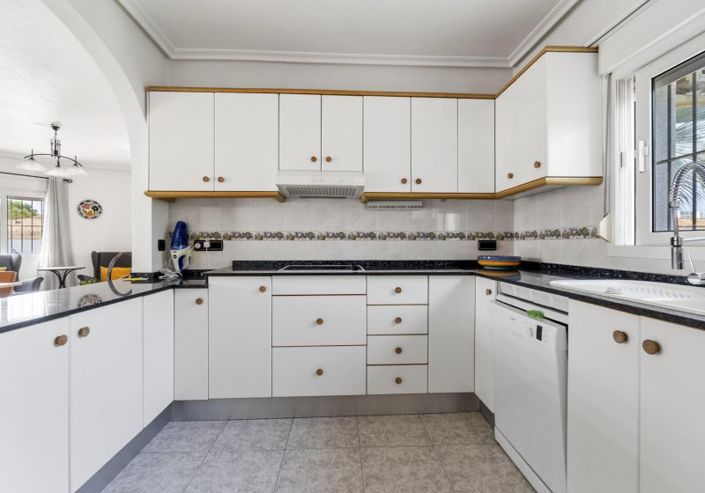 Image No.11-Villa de 4 chambres à vendre à Playa Flamenca