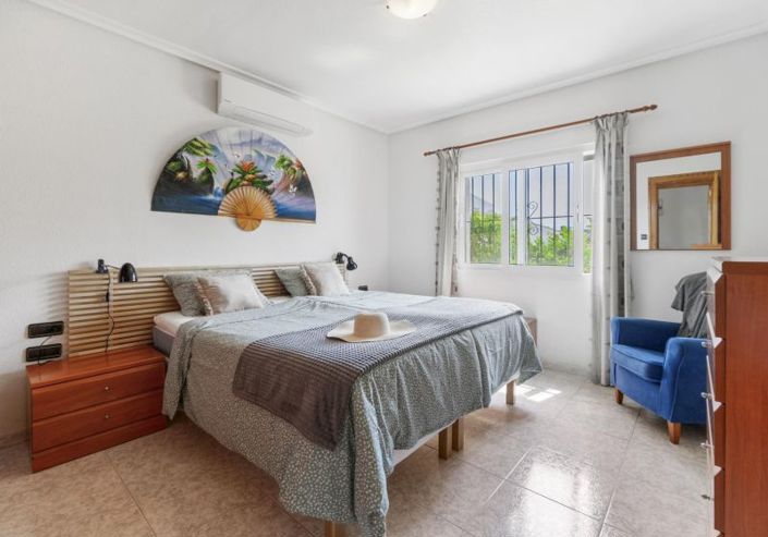 Image No.13-Villa de 4 chambres à vendre à Playa Flamenca