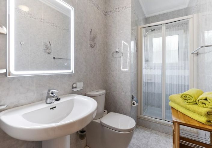 Image No.16-Villa de 4 chambres à vendre à Playa Flamenca