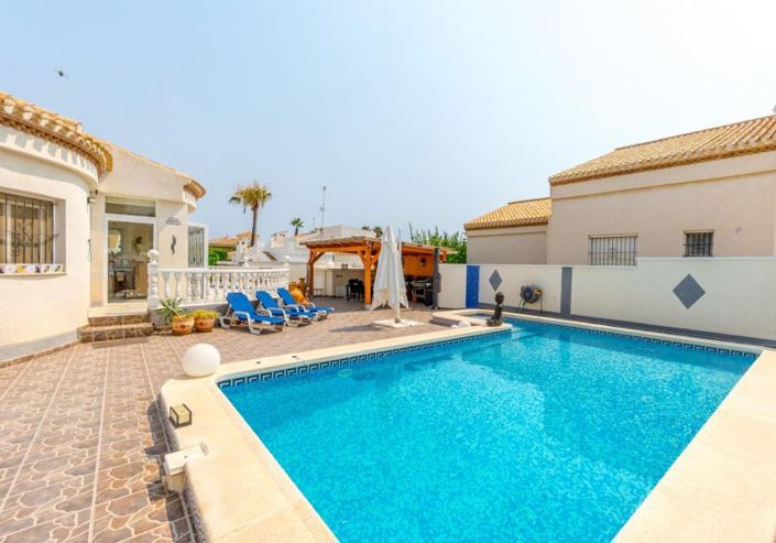 Image No.19-Villa de 4 chambres à vendre à Playa Flamenca