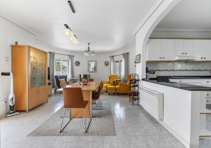 Image No.2-Villa de 4 chambres à vendre à Playa Flamenca