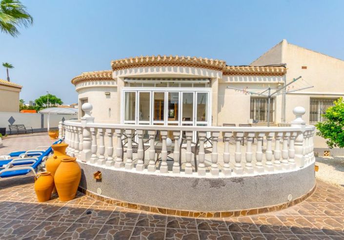 Image No.22-Villa de 4 chambres à vendre à Playa Flamenca