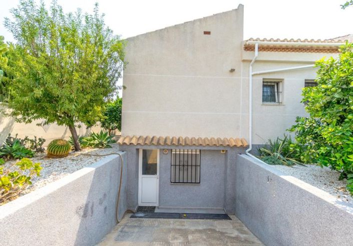 Image No.26-Villa de 4 chambres à vendre à Playa Flamenca