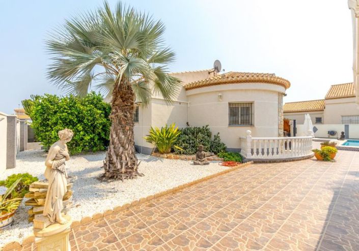 Image No.5-Villa de 4 chambres à vendre à Playa Flamenca