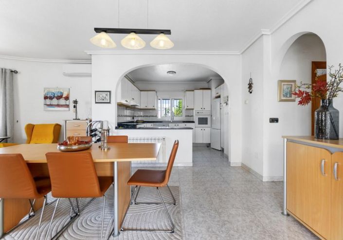 Image No.6-Villa de 4 chambres à vendre à Playa Flamenca