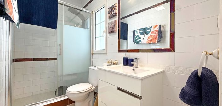 Image No.35-2 Bed Villa for sale