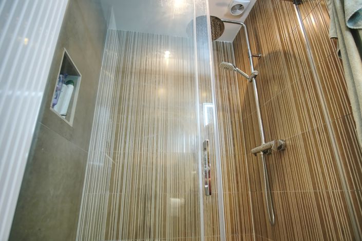 Image No.18-3 Bed Townhouse for sale