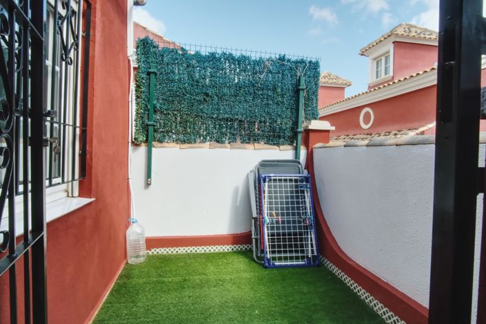 Image No.41-3 Bed Townhouse for sale